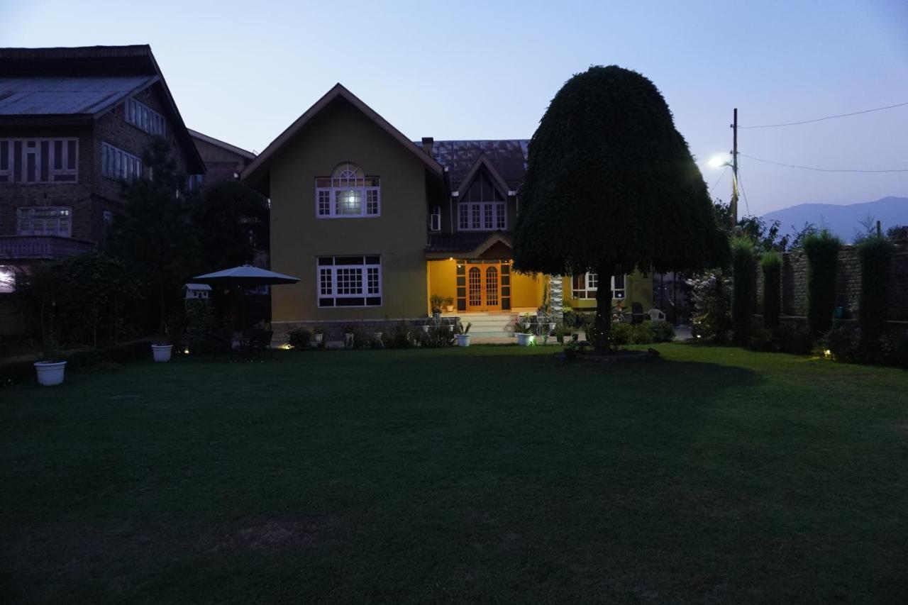 Farsal Villa Srīnagar Esterno foto